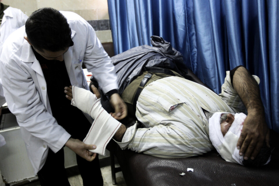 Hälso- och sjukvårdsarbetare har riskerat sina liv för att vårda civila i krigets Syrien. För det har flera gripits, torterats och fängslats, enligt en ny rapport.