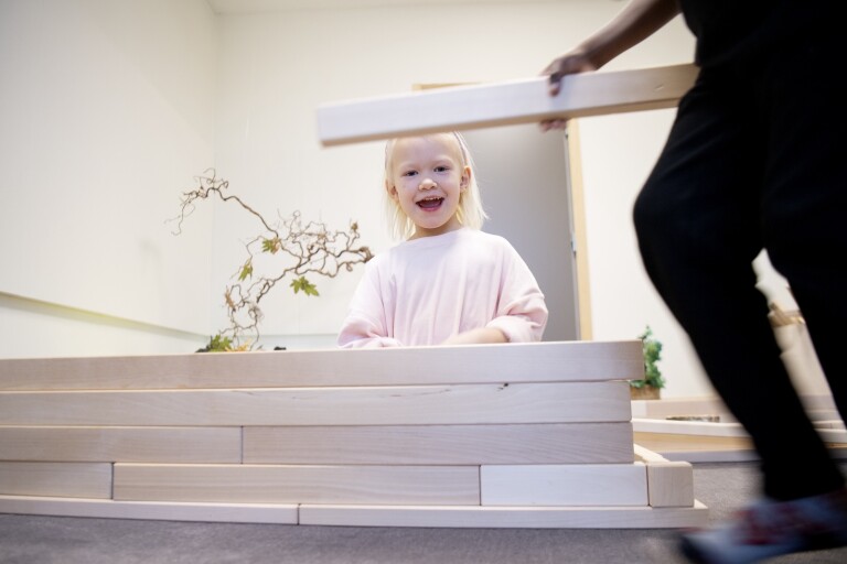 Kika in på Växjös nyaste förskola med plats för 140 barn