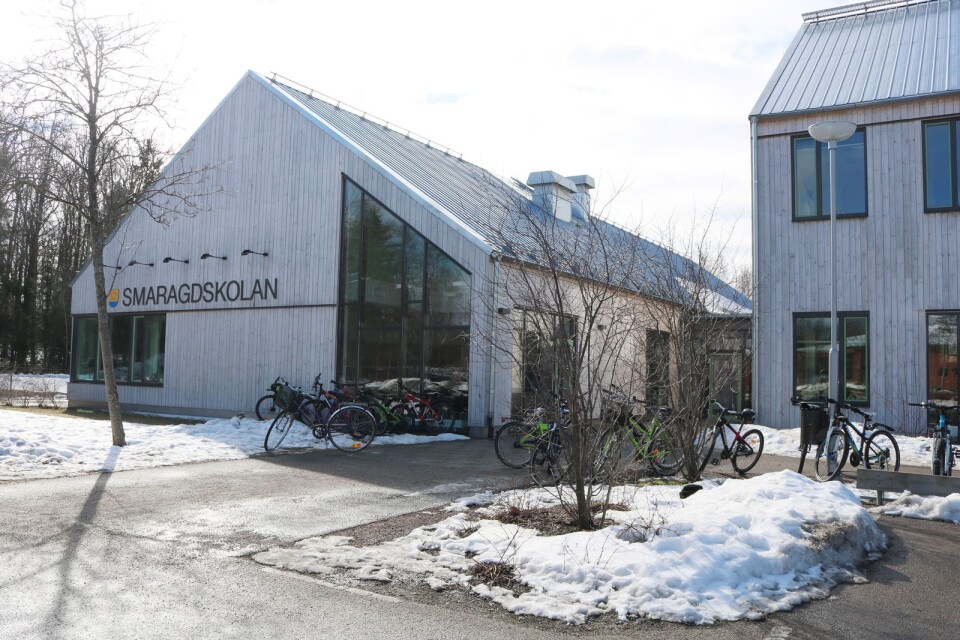 Smaragdskolan i Färjestaden kommer även i fortsättningen att inrymma årskurs 5 och 6. Därmed blir det inte möjligt för kommunen att starta en årskurs 7 i Färjestaden.