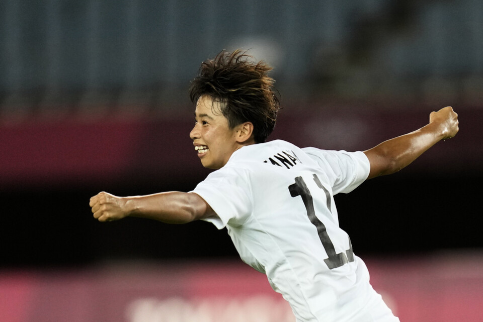 Mina Tanaka sköt Japan vidare i OS-fotbollen.