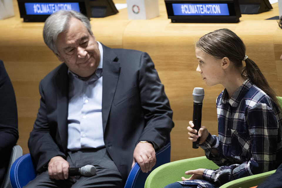 Den svenska klimataktivisten Greta Thunberg deltar på FN klimat toppmöte för unga i FN högkvarteret i New York, USA. Här tillsammans med FN:s generalsekreterare António Guterres.