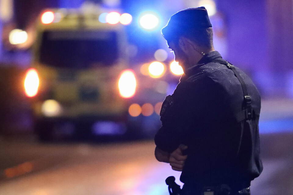 Två personer skadades efter skottlossningarna i Nacka, öster om Stockholm, på söndagskvällen.