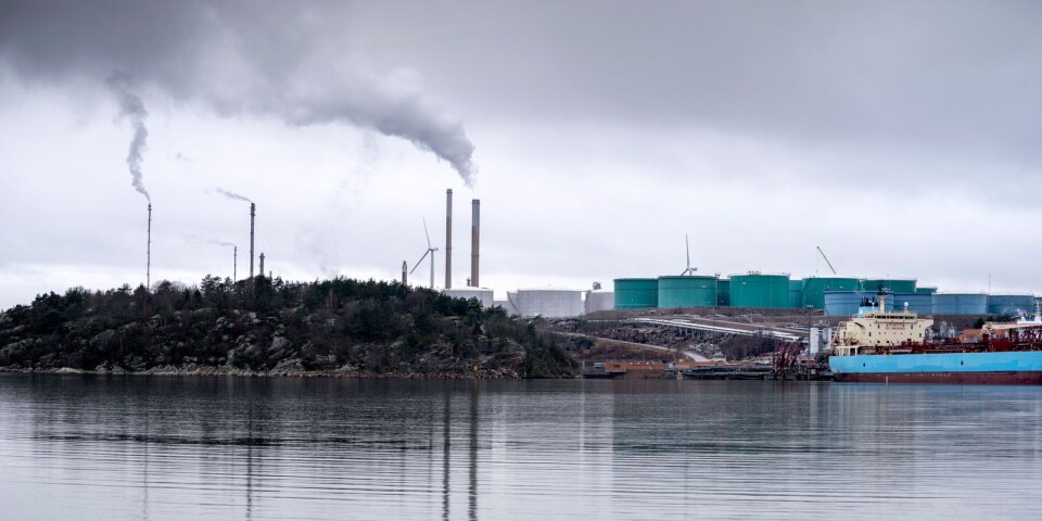 Industrin står för 40 procent av Västra Götalands utsläpp. På bild Preems raffinaderi i Lysekil.