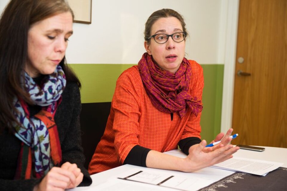 Maria Valtonen (till höger), ordförande i Lärarnas Riksförbund i Karlskrona bjuder in politiker att skugga en lärare under en arbetsdag. Till vänster sitter Carina Svensson. Lärarförbundet.