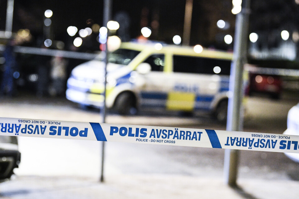 En man i 20-årsåldern har hittats död i en bostad i Ånge. Polisen misstänker mord. Arkivbild.