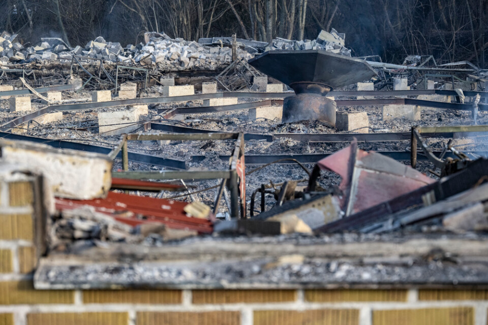 Folkets hus i Anderslöv totalförstördes natten till lördagen i en brand.