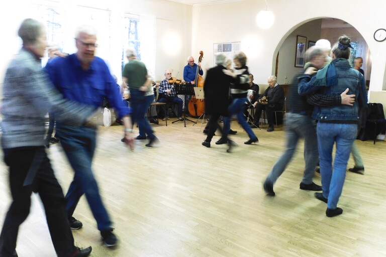 Nybro folkdanslag firar 60 år