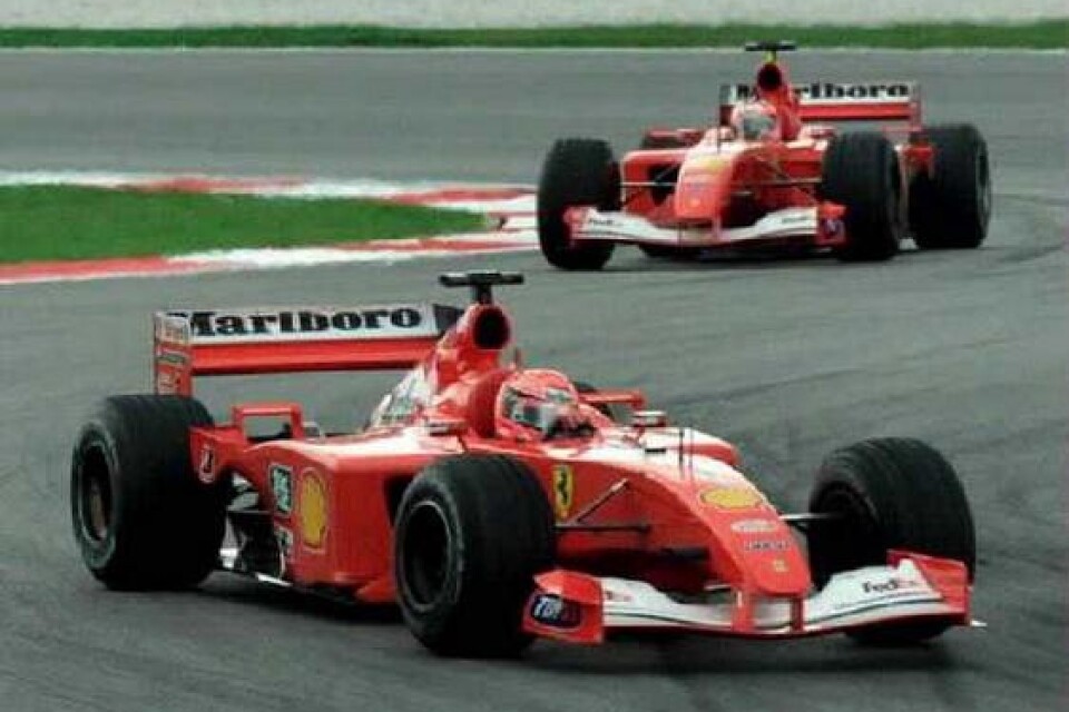 Dubbelseger. Ferrari utklassade allt motstånd i Malaysia Grand Prix. Michael Schumacher vann före sin teamkompis Rubens BarrichelloBild: SCANPIX