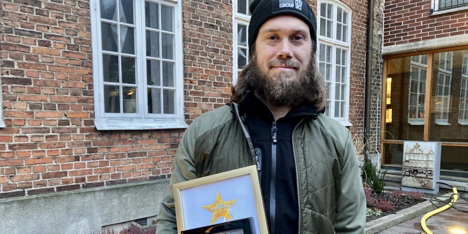 Fredrik Nisula fick ta emot priset som årets serviceföretag.