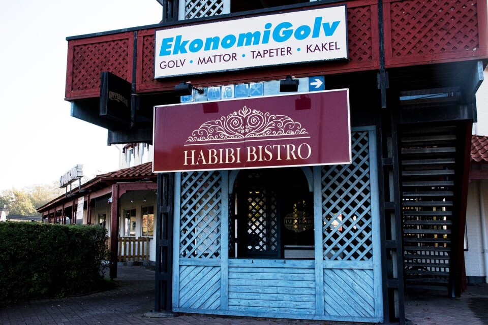 En infekterad konflikt mellan personal och företagsledning gör att Habibi Bistro håller stängt.