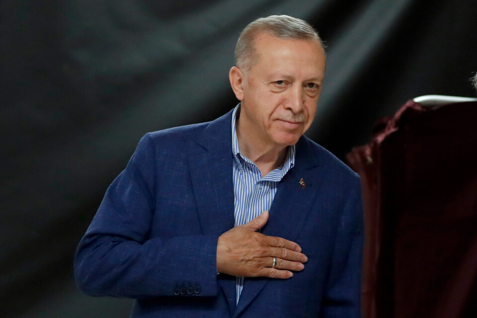 Den turkiska liran faller och har nu tappat 12 procent mot dollarn till en ny historisk bottennivå sedan Recep Tayyip Erdogan vann andra omgången i presidentvalet den 28 maj. Arkivbild