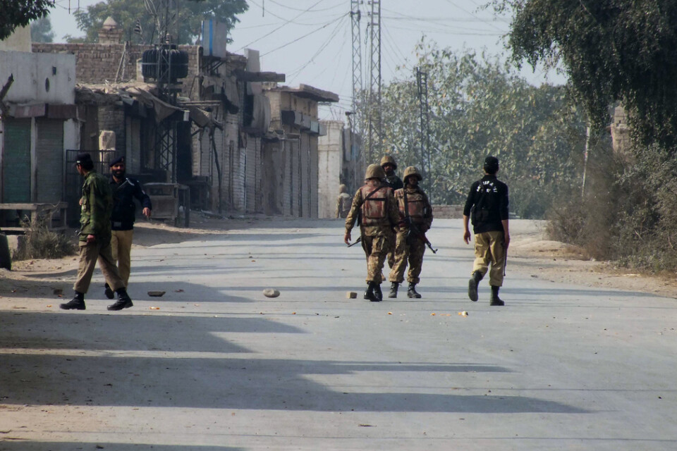 Pakistansk militär i staden Bannu i regionen Waziristan, där torsdagens dåd ägde rum. Arkivbild.