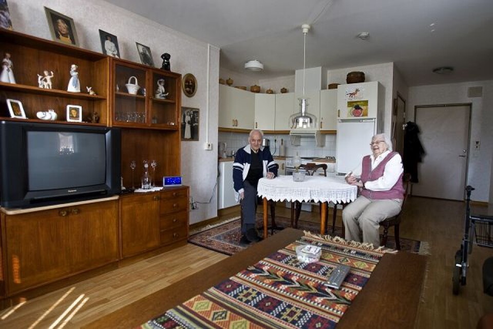 Tage och Anna Olsson trivs med att få bo tillsammans i sin dublett på Nybohemmet i Bjärnum. Foto: HELENE NORDGREN