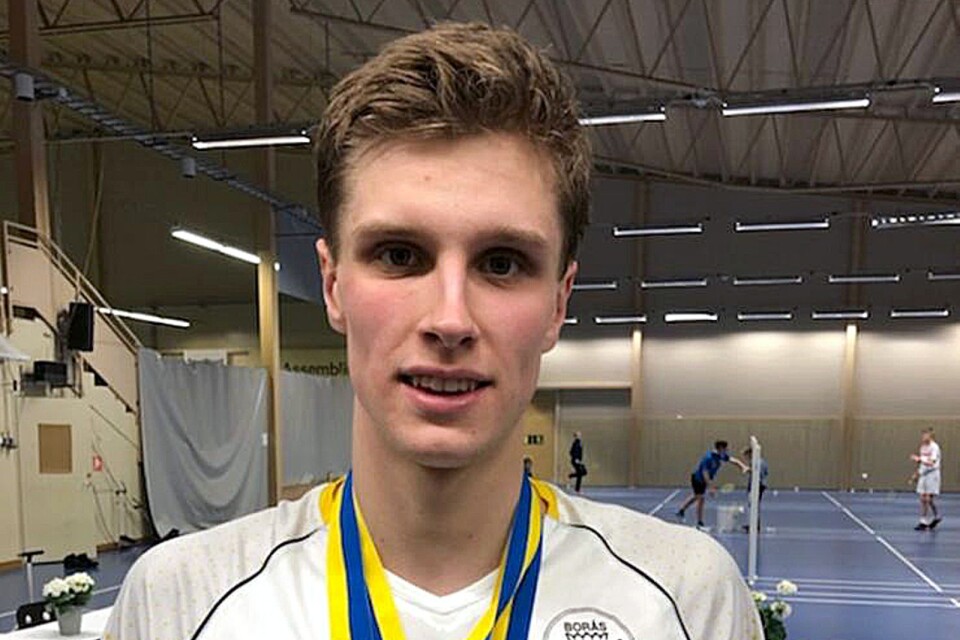 Borås Badmintons Johan Azelius avslutade sin juniortid med att vinna både guld och silver vid U19-SM.