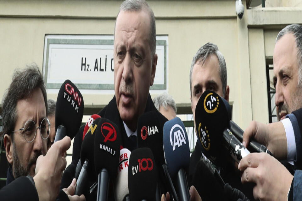 Turkiets president Recep Tayyip Erdogan bekräftar att det finns Turkietallierade Syrienrebeller i Libyen.