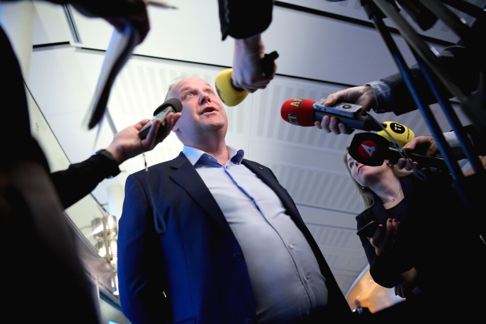 Den som tar över partiledarposten efter Jonas Sjöstedt har ett politiskt självförtroende att förvalta.