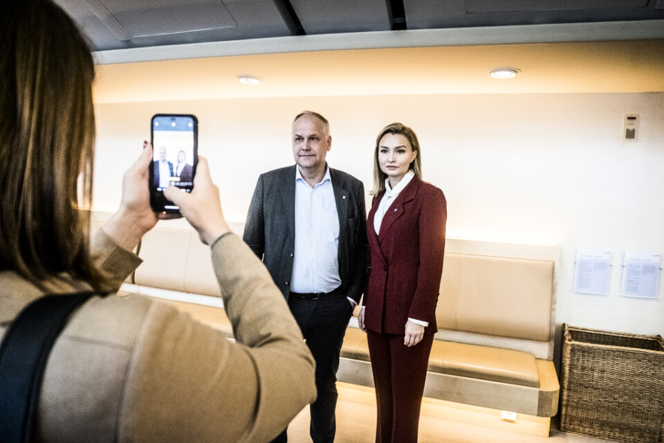 Partiledarna för Vänsterpartiet, Jonas Sjöstedt, och Kristdemokraterna, Ebba Busch, fotograferas i samband med en partiledardebatt om EU i riksdagen. Arkivbild.