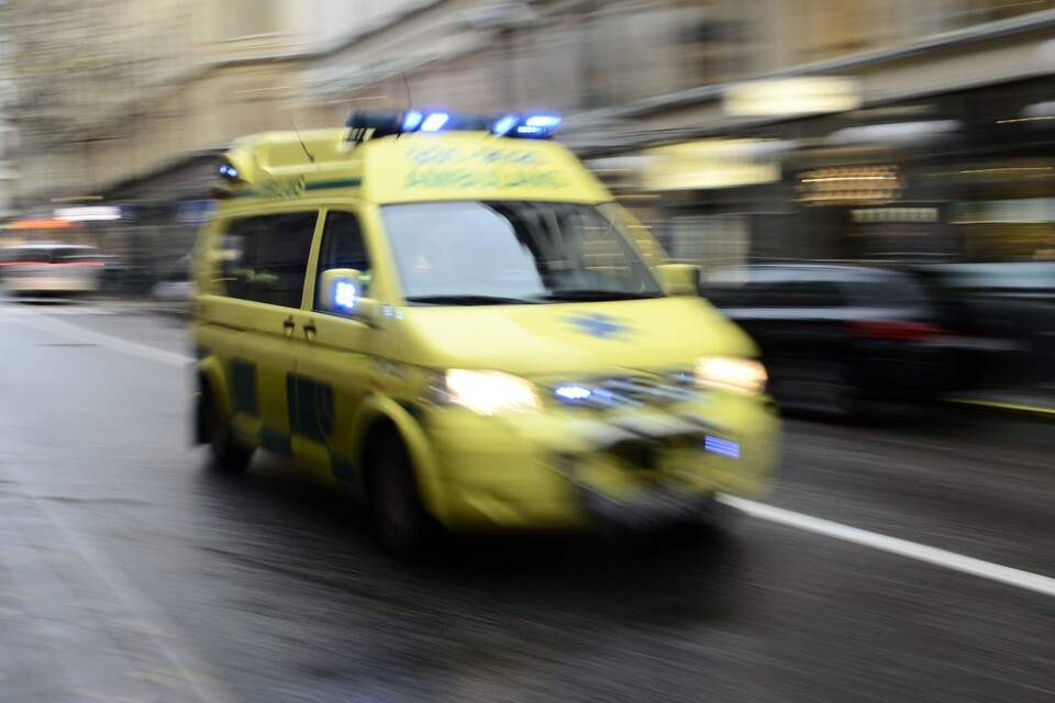 En man har förts till sjukhus efter en mc-olycka utanför Norrköping. Arkivbild.