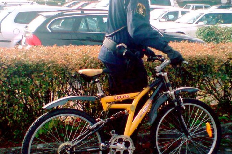 Polisen fann den cykel rånaren flydde på.