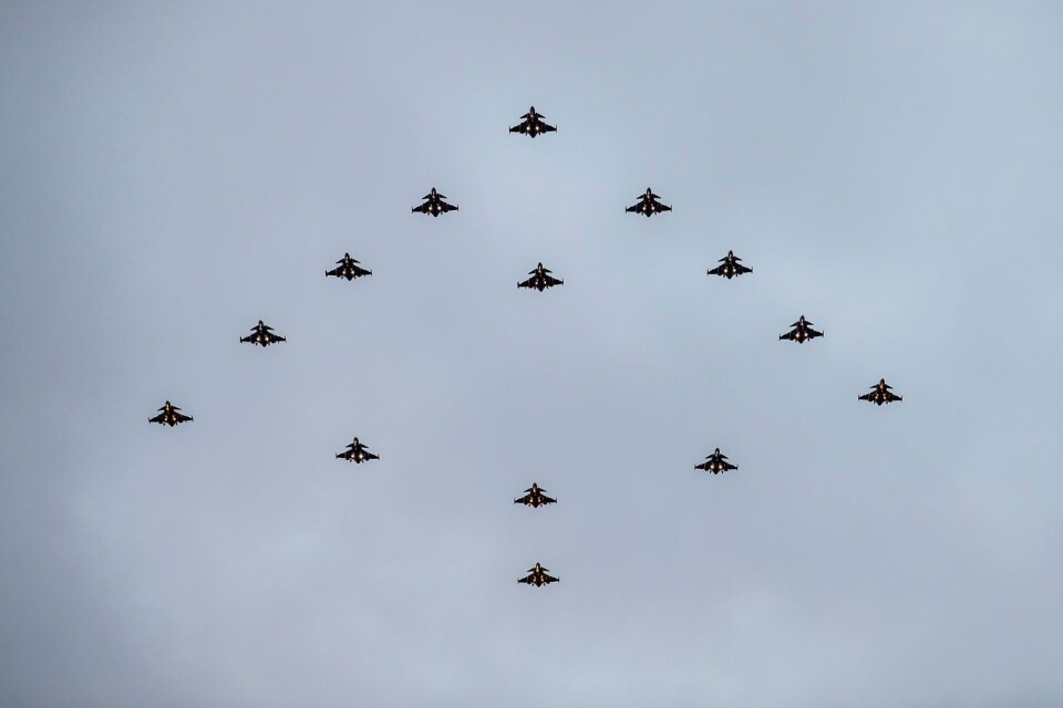 Förra året bestod julgransformationen av 14 stridsflygplan från F 17 i Kallinge.