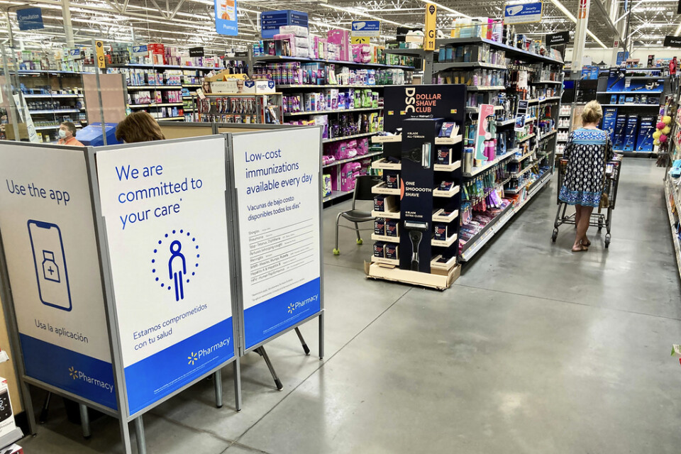 Walmart har meddelat att man ska lätta på munskyddsrestriktionerna. Arkivbild.