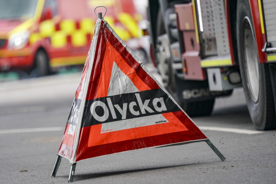 En man hittades död vid en motorcykel en bit från riksväg 40 öster om Eksjö. Arkivbild.