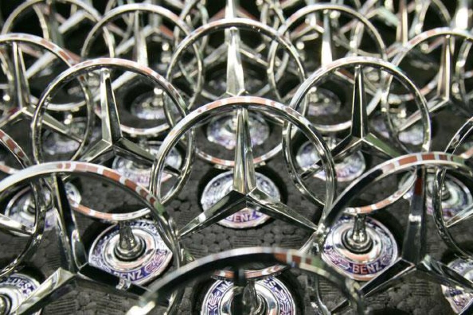 TitanX tillverkar motorkylarmoduler till Daimler som gör Mercedes i USA.