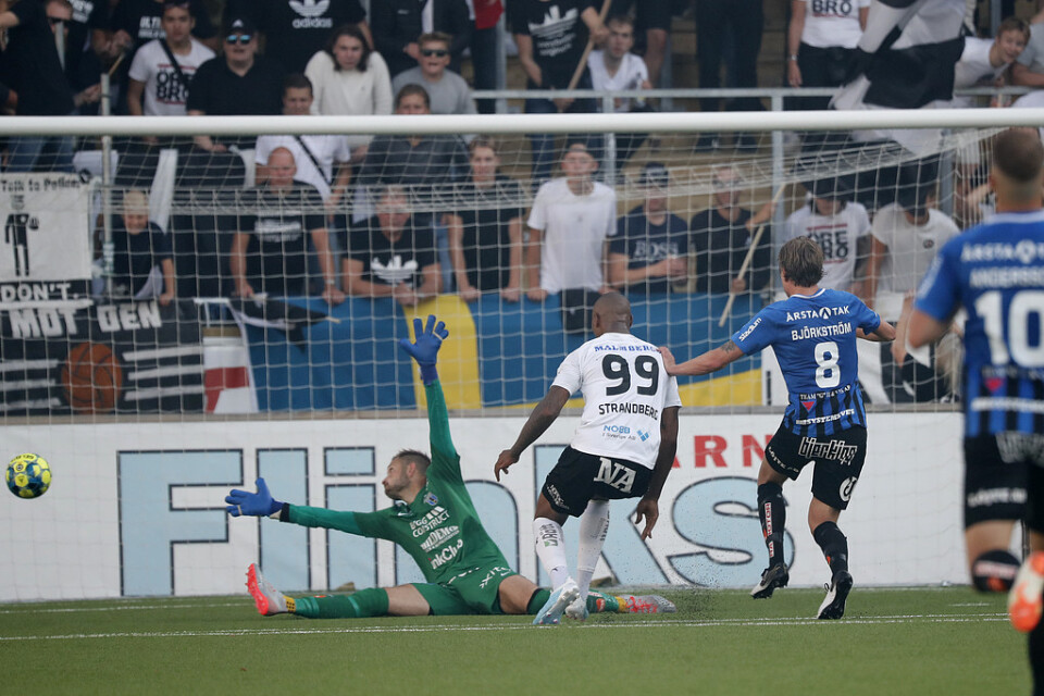 Carlos Strandbergs tredje mål för dagen innebar 4–0 mot Sirius i en match som till sist slutade 4–3 till Örebro.