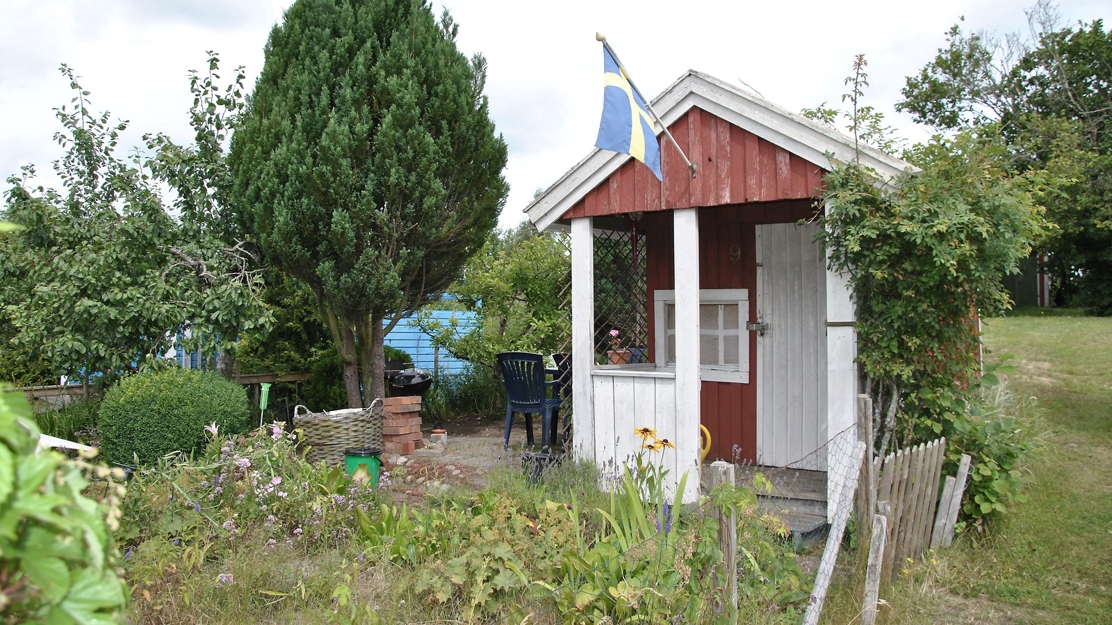 Kolonistuga på Stattena Koloniförening den 22 juli 2019.