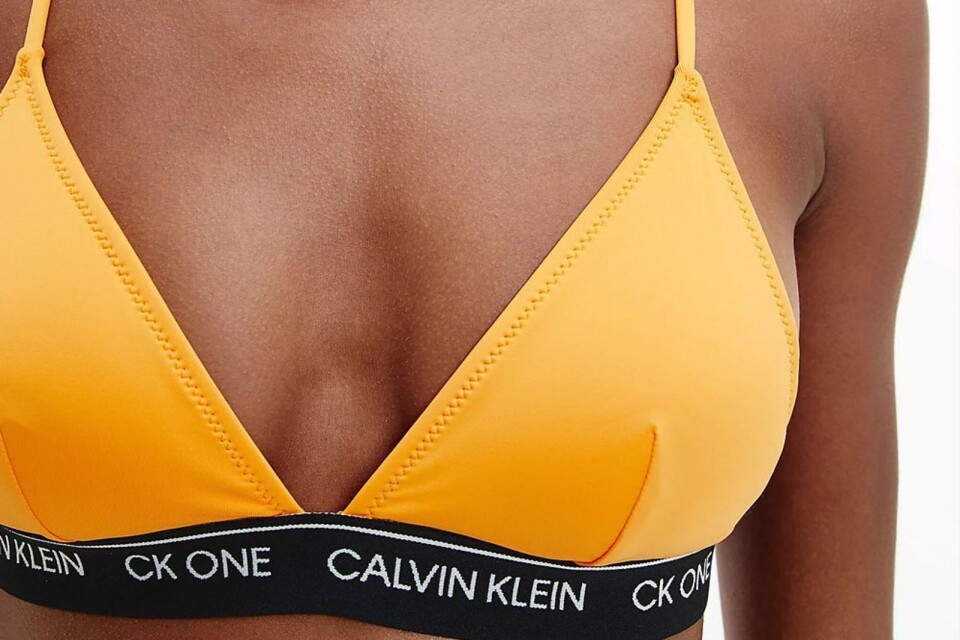 Cenino Donna Bikiniöverdel 549 kr, Calvin Klein.