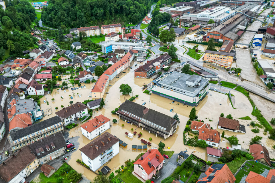 En översvämmad ort omkring 6 mil nordost om huvudstaden Ljubljana på fredagen.