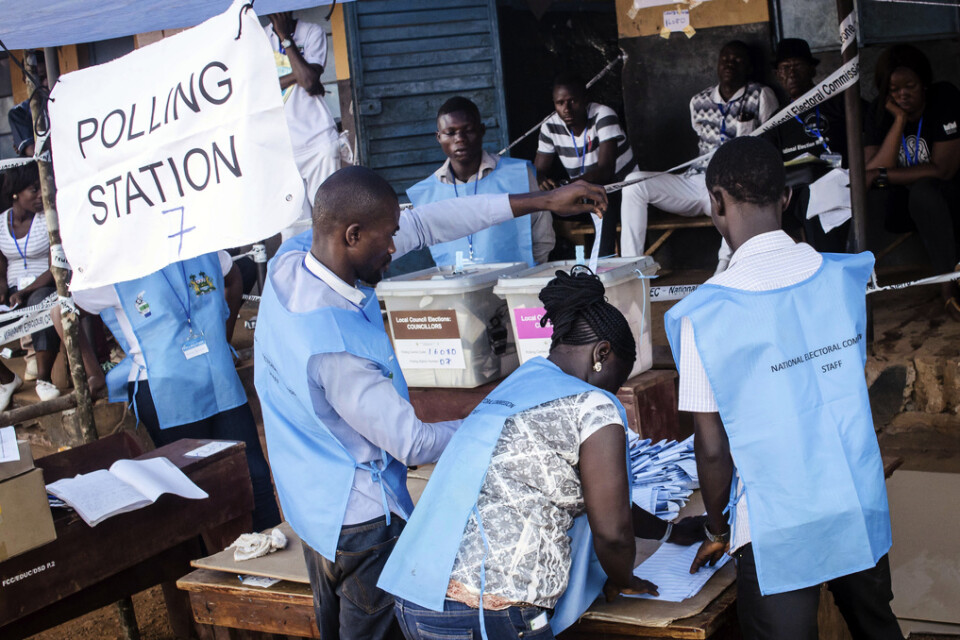 Valen i Sierra Leone ska inte längre få föregås av gatufester. Arkivbild.