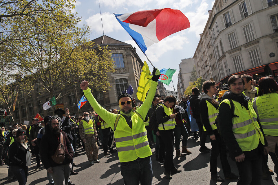 Gula västarna under en demonstration i Paris i lördags.