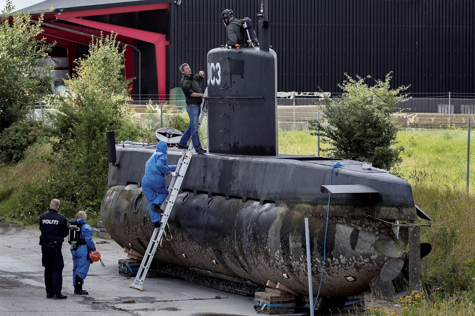 Peter Madsens ubåt UC3 Nautilus står ute i Köpenhamns Nordhamn.