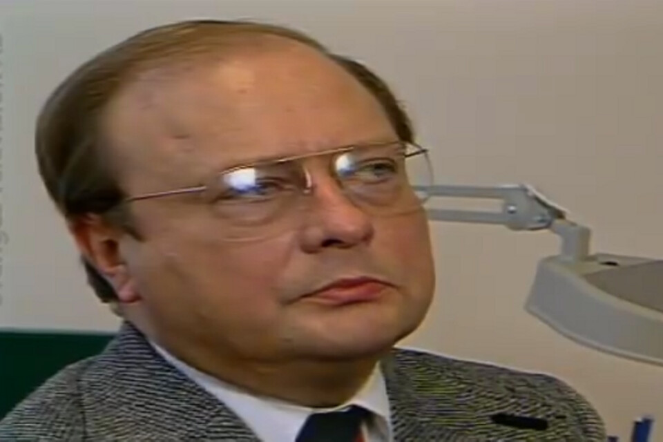 ”Skandiamannen” Stig Engström på en bild från SVT i april 1986 då han var angelägen om att bli intervjuad.