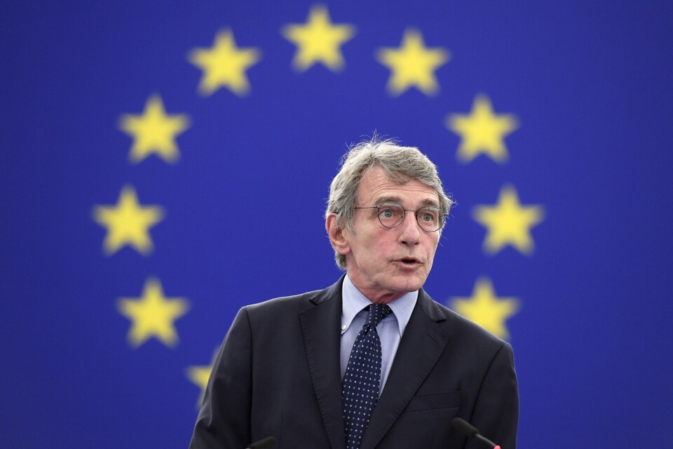EU-parlamentets talman David Sassoli är tillbaka i parlamentets lokaler i Strasbourg.
