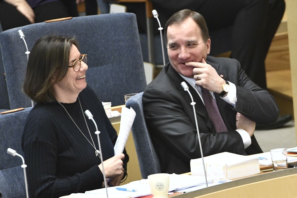Miljöpartiets språkrör Isabella Lövin (MP) och statsminister Stefan Löfven (S).