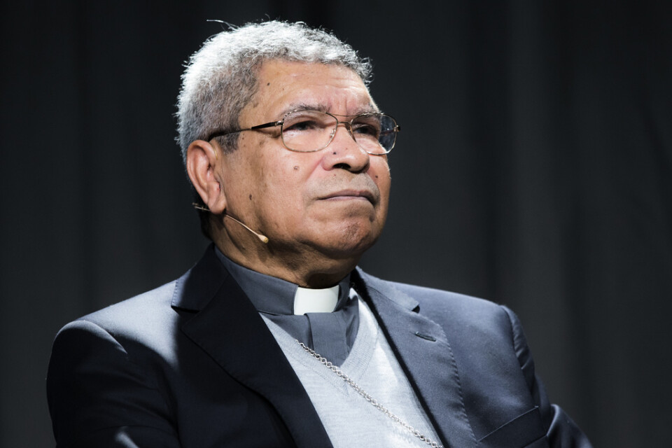 Nobelpristagaren biskop Carlos Filipe Ximenes. Bild från 2016 då Belo deltog under den europeiska lanseringen av rapporten från sanningskommissionen för Östtimor. Arkivbild