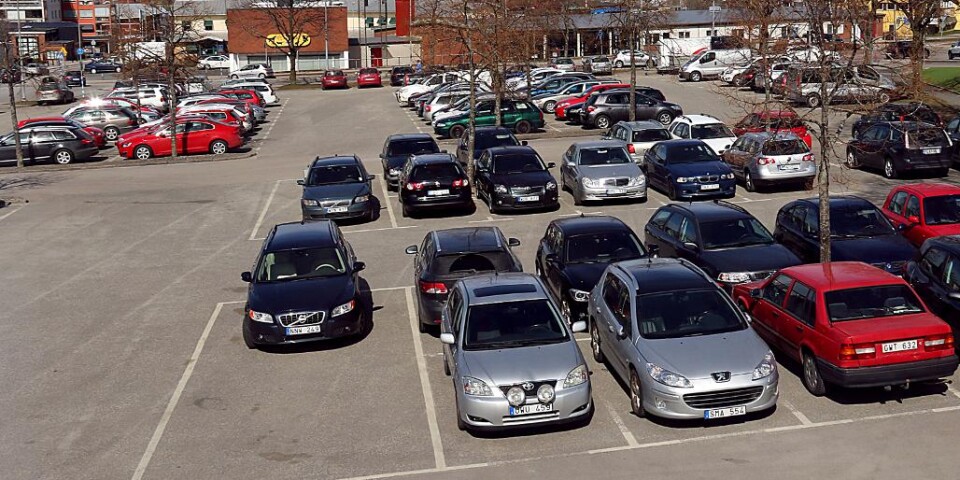 Populär parkering idag – men vilken roll ska Marknadsplatsen ha i Ulricehamns centrum framöver?