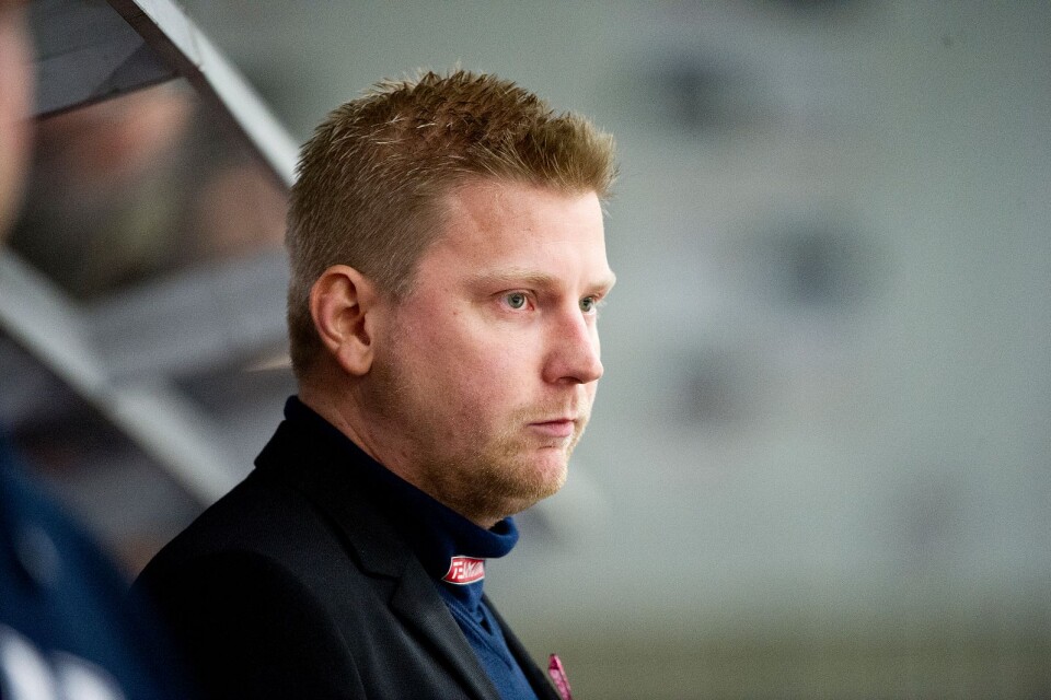 Daniel Eriksson, med ett förflutet som tränare i Krif Hockey, återvänder till Blekinge och Kallinge när hans Köping gästar Soft Center Arena på lördag.