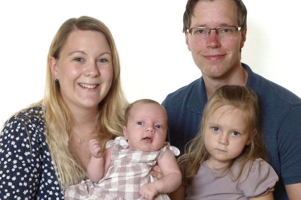Amanda Gustavsson och Johan Robertsson, Kalmar, fick den 4 juni en dotter som heter Alva. Vikt 4 090 g, längd 51 cm. Syskon: Alice.