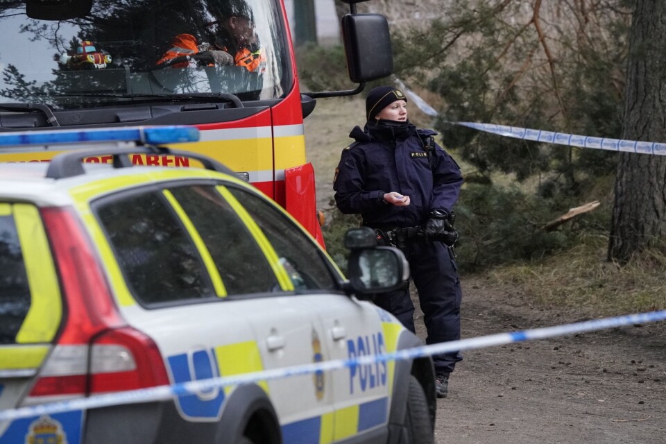Det var på tisdagsmorgonen som polis larmades till Åhus i nordöstra Skåne efter ett misstänkt mord. Foto: Johan Nilsson/TT