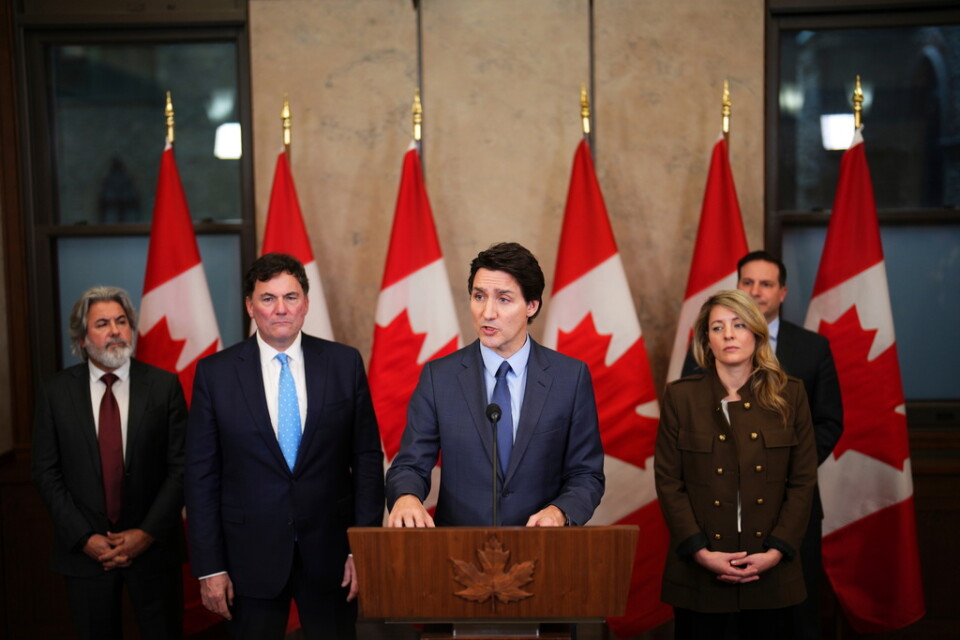 Kanadas premiärminister Justin Trudeau vidtar en första åtgärd för att kinesisk valpåverkan ska utredas. Detta meddelades vid en presskonferens i Ottawa på tisdagen lokal tid.