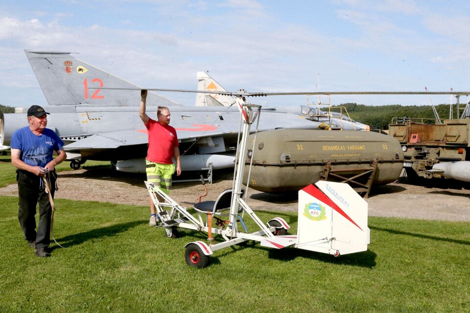 Stenbäcks flygmuseum arrangerar i helgen stor utförsäljning av flygplansmodeller och flyglitteratur.