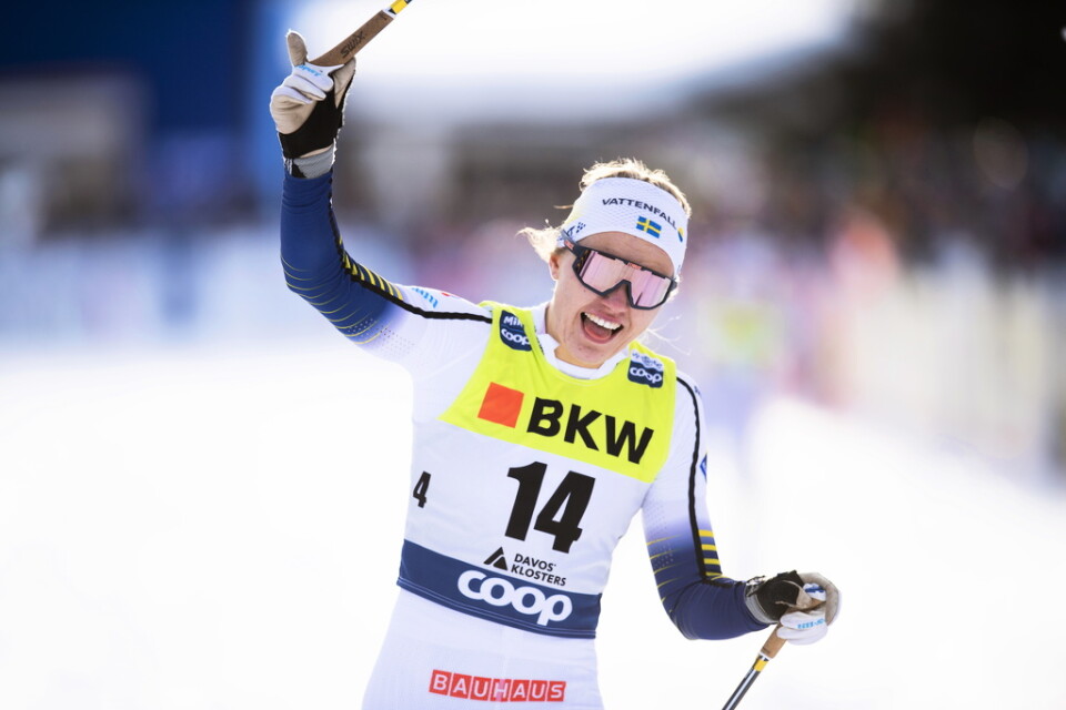 Linn Svahn skrällvann sprintfinalen i Davos, sin andra världscuptävling någonsin.