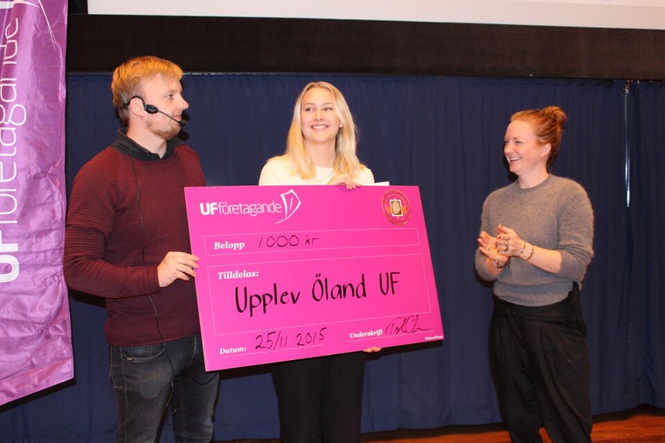 Louise Ribrant med sitt UF-företag Upplev Öland UF, CIS, var en av sju ungdomsföretagare som vann i onsdagens tävling Idénästet i Kalmar. Foto: Ung Företagsamhet Kalmar län