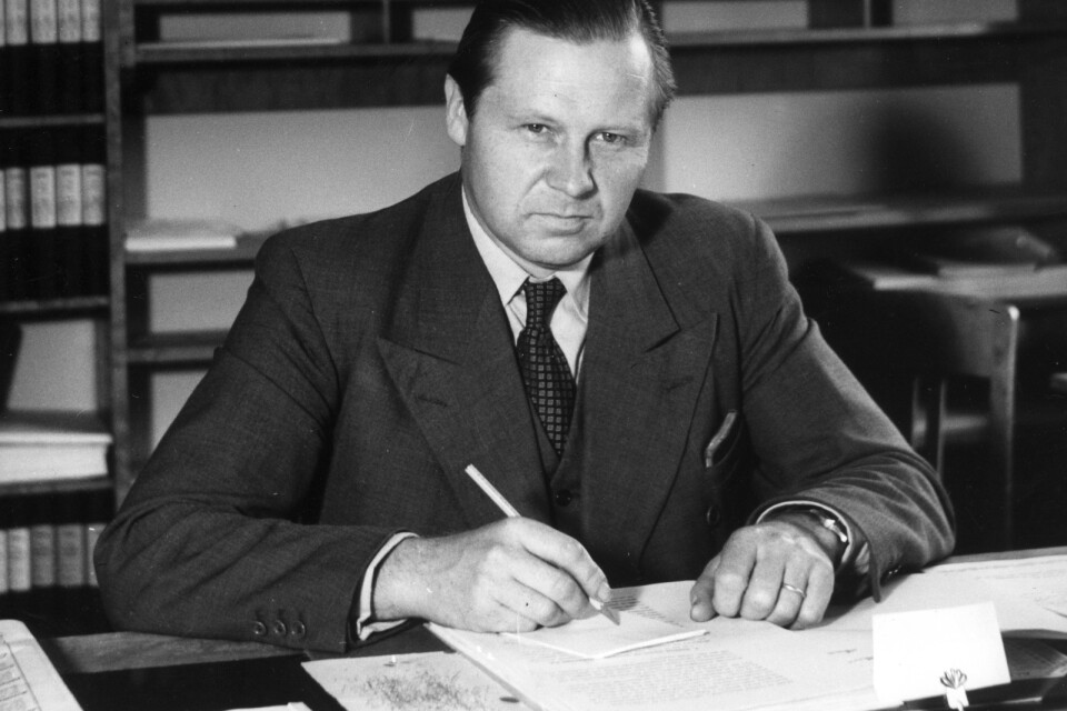 Gunnar Sträng 1945, nybliven riksdagsledamot: Ett påskrivet avtal ska hållas!