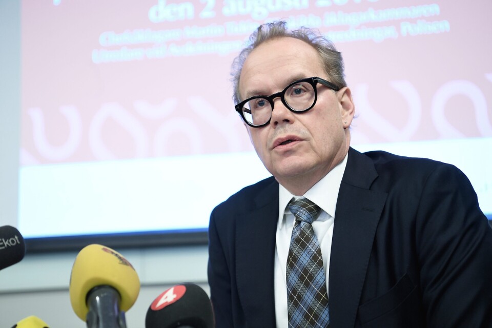Åklagaren Martin Tidén väcker åtal mot tre poliser.     Foto: TT