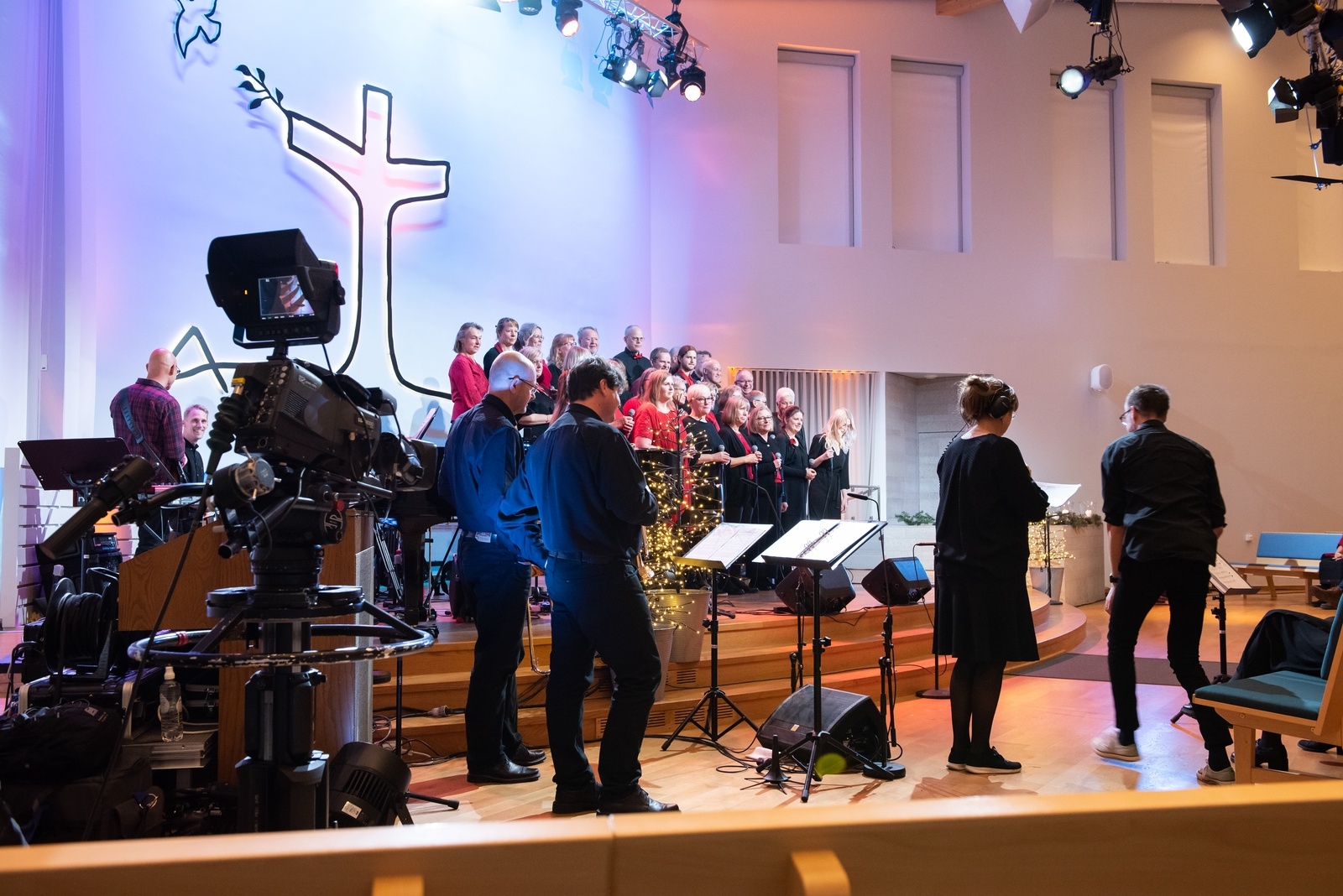 Gudstjänster spelades in för SVT i Lorensbergskyrkan i Kalmar 2021.