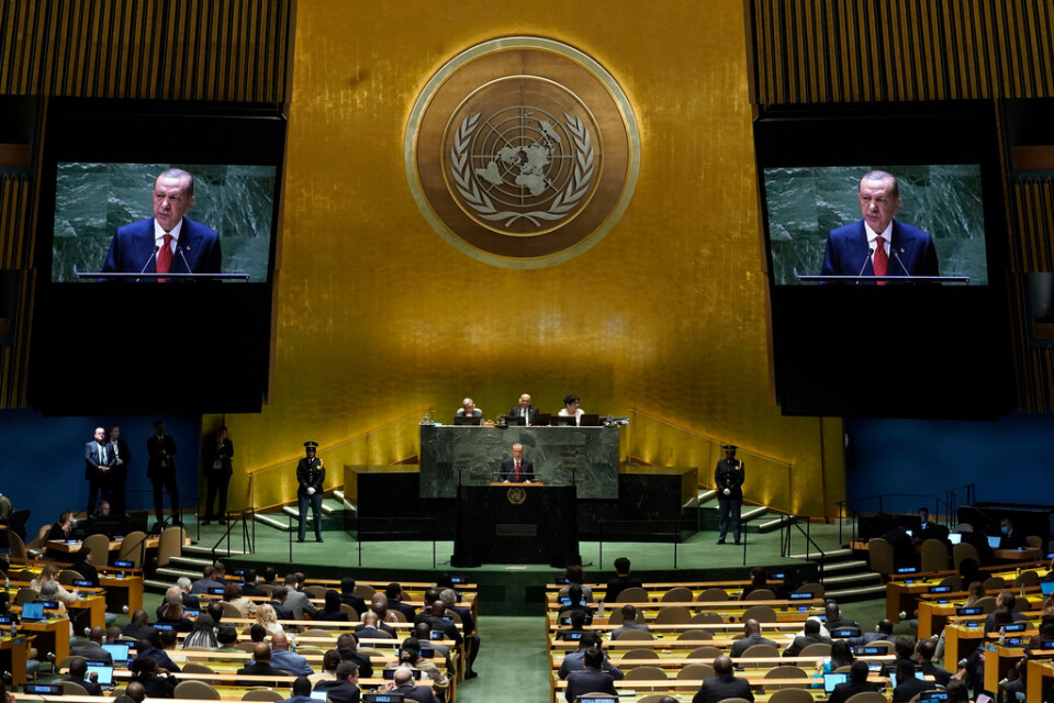 Flera ledare från muslimska länder, däribland Turkiets president Recep Tayyip Erdogan, fördömde den senaste tidens koranbränningar i sina tal vid FN:s generalförsamling.
